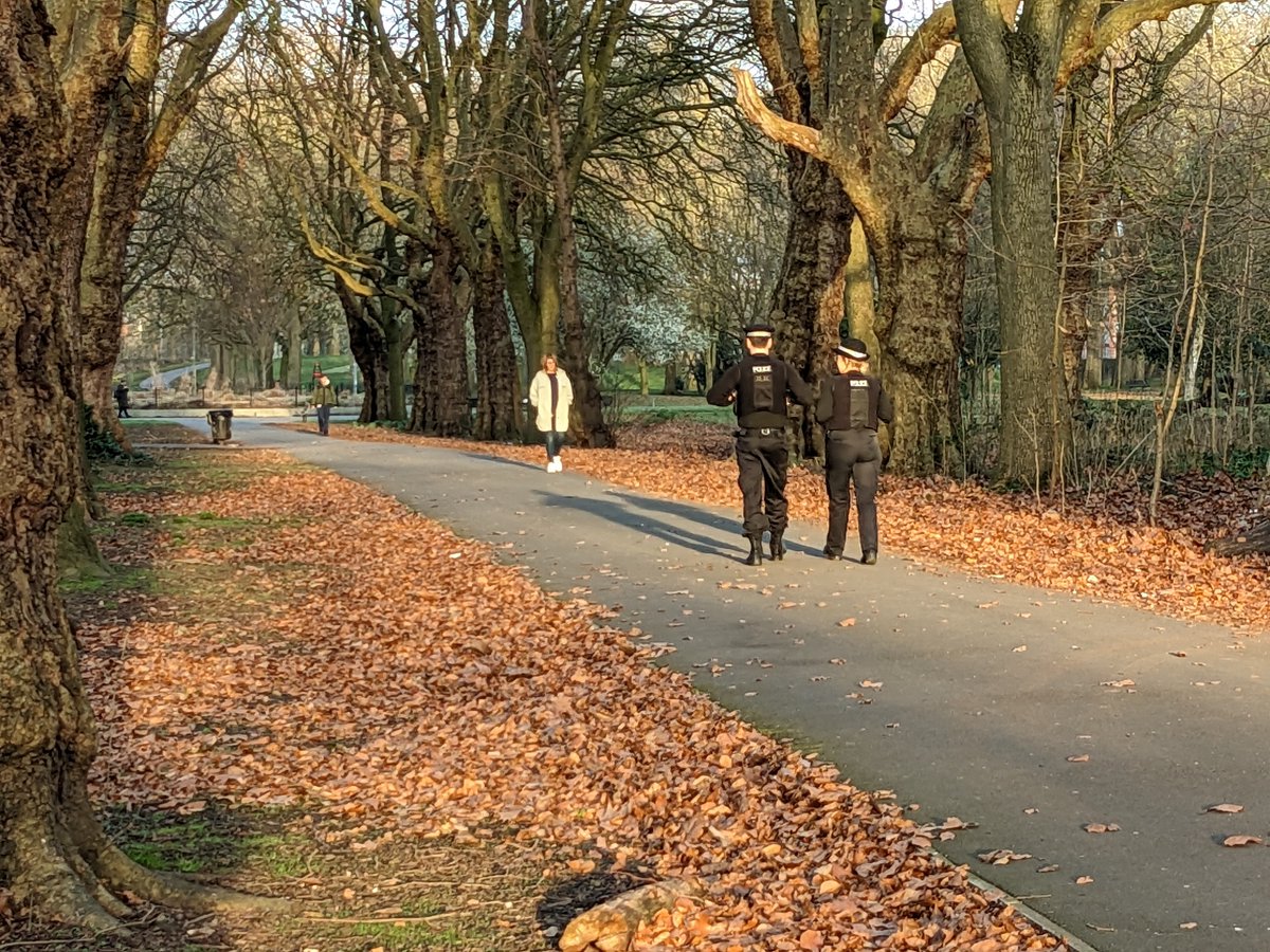Feedback at recent PACT meetings of an increase in begging saw officers going out today to engage with those they encountered, asking what we can do to support them off the streets.  Great feedback received on many occasions for <a href="/MadDogsHomeless/">Mad Dogs Homeless Project</a> <a href="/BarnabusMcr/">Barnabus Manchester</a> &amp; <a href="/MustardTreeMCR/">Mustard Tree</a>