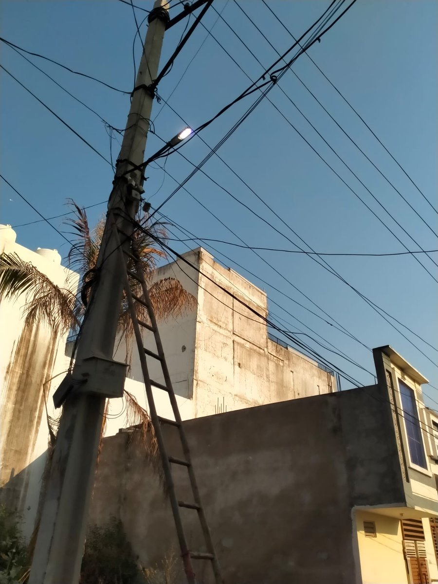 EE_ELECTRICAL_CMZ tweet media