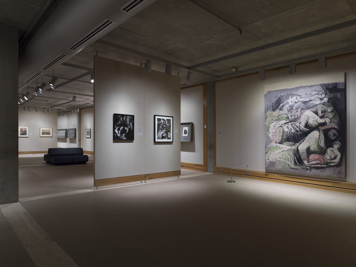 YaleBritishArt's tweet photo. It's the final week to see "Bill Brandt | Henry Moore" in our third-floor galleries. Learn more: https://t.co/BgVJBcb2Kj
Image details:
"Bill Brandt | Henry Moore" installation, YCBA, all photos by Richard Caspole
.
#Yale #YaleBritishArt #YCBA https://t.co/KzwW5LO9Zi