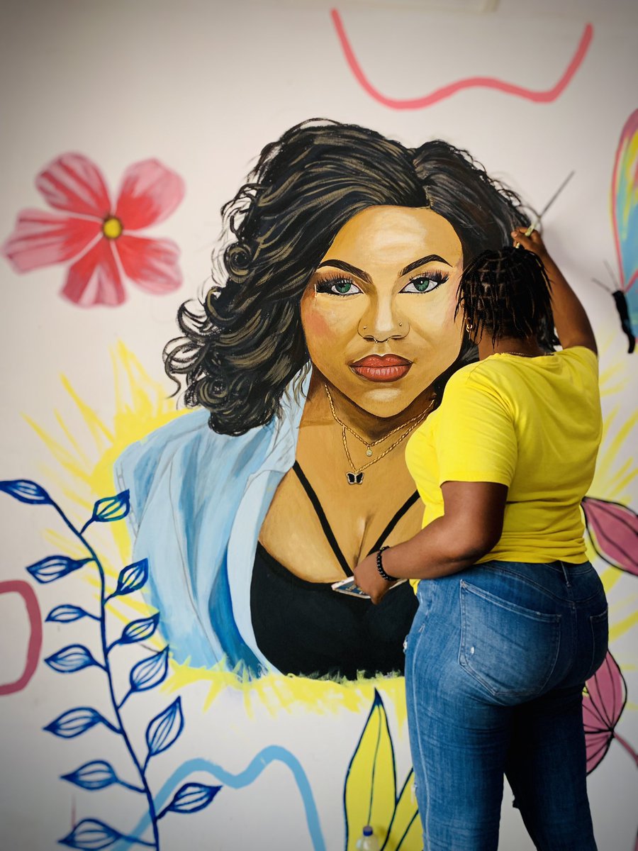 Hello twitter, I painted that wall mural🤭,  please retweet🙏🏼