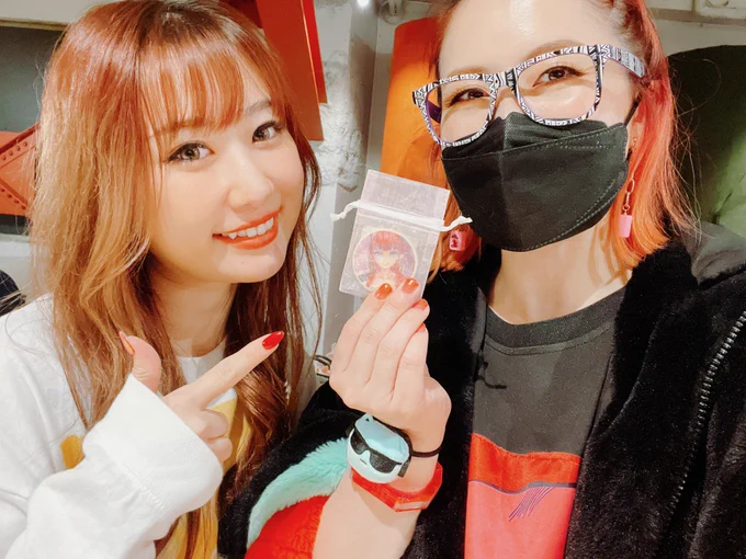 今日はWeb3Girlsのイベントにお邪魔しましたー!仕事の話色々できて楽しかったです!1人でも多くの人にバーチャル面白いって思ってもらえるよう全力でがんばりますー!たぬきちちゃんがわたしの顔のチョコくれたすごい! #Web3GirlsCareer 