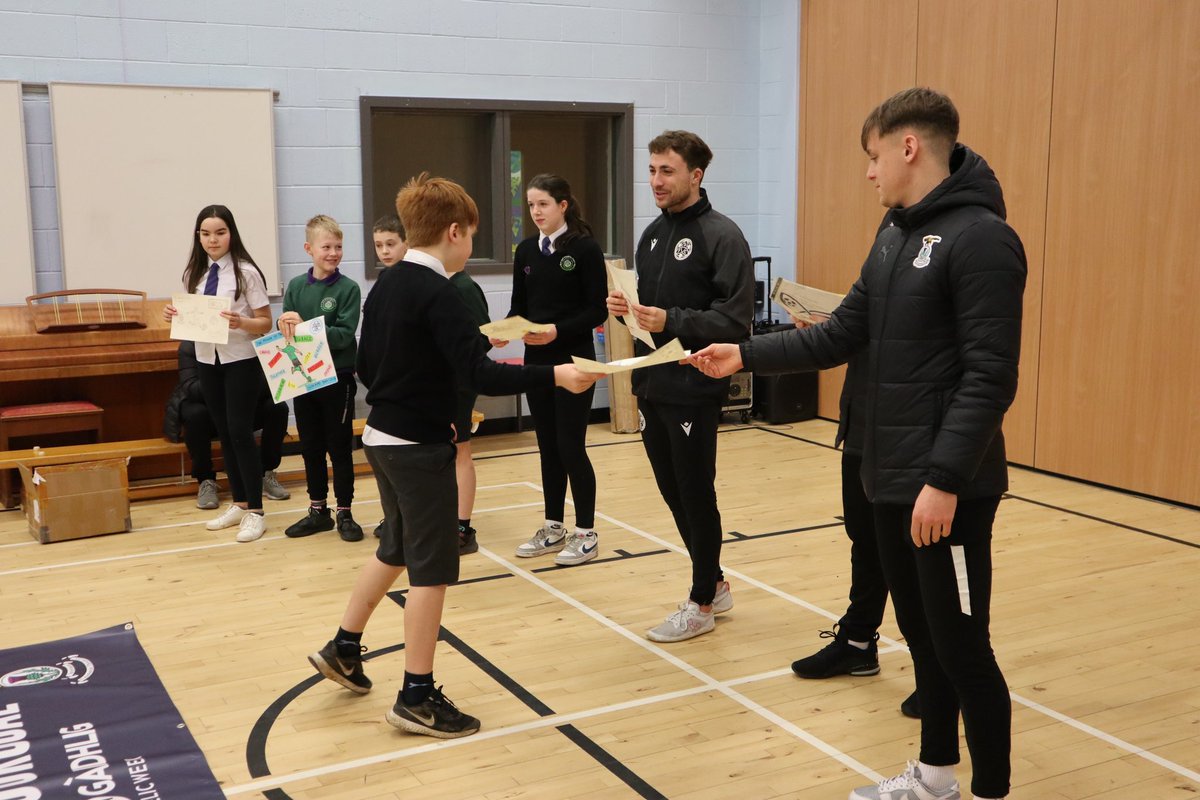 FCSonas2020's tweet photo. #SeachdainNaGàidhlig | Cuir air bhog tachartasan airson @sngaidhlig aig @BSGInbhirNis 

Taing gu Roddy MacGriogair agus an sgioba aig @ICTFC_Community @ICTFC 

#GàidhligIsOurGoal #AnDàChluaran https://t.co/6bU4RHelUK