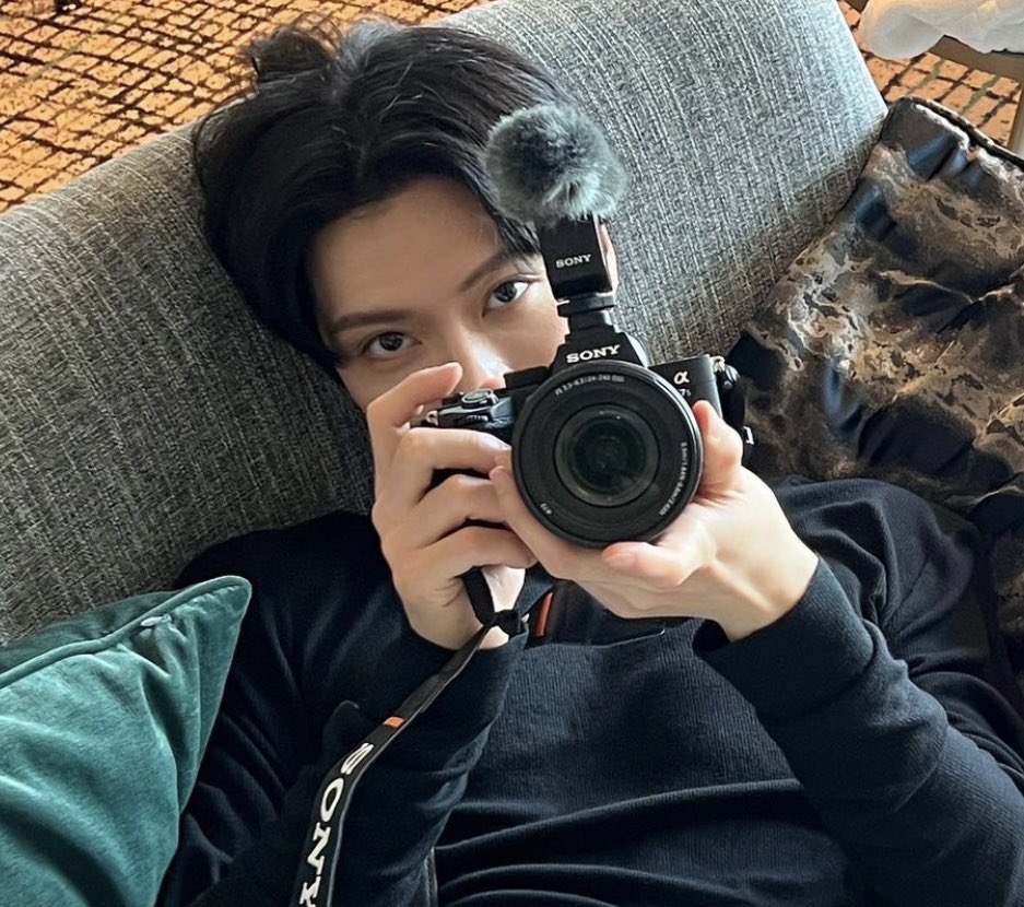 📓📚📷