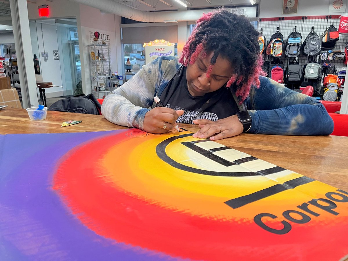 BrandFuel's tweet image. We are gearing up a cool eXperience for @CM_RDU's event this Friday! It's free. Come see us! Register for #CMtouch with @dameonshawn1:

🎫 ➡️ creativemornings.com/talks/touch

#cmrdu #bcorp #creativemornings