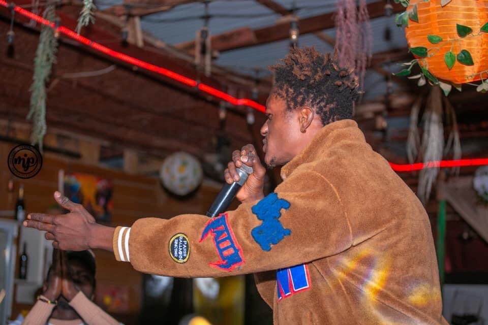 Luck_X010's tweet photo. The Greatest Artist In Northern Ghana 🇬🇭 
@buckgodd01  To The World 🌎 ❤️❤️❤️❤️❤️❤️❤️❤️❤️❤️❤️ https://t.co/ugoPNyHInZ