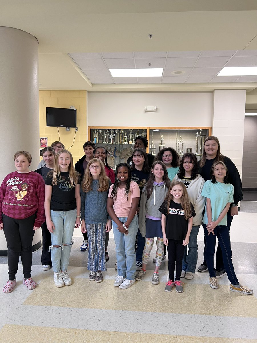 Sarah Crews tweet media