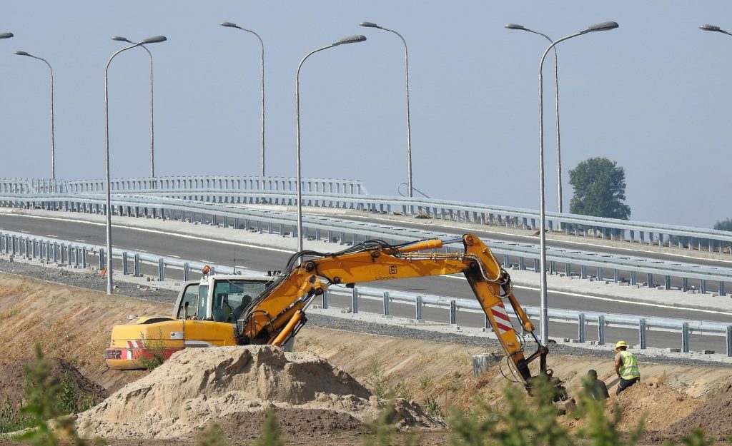 Dziś w południe zostały otwarte oferty jakie wpłynęły na przetarg ogłoszony przez Zarząd Dróg Wojewódzkich w Krakowie. Realizacją drugiego etapu obwodnicy Proszowic zainteresowane są trzy firmy. 
proszowicezbliska.pl/wydarzenia/trz…