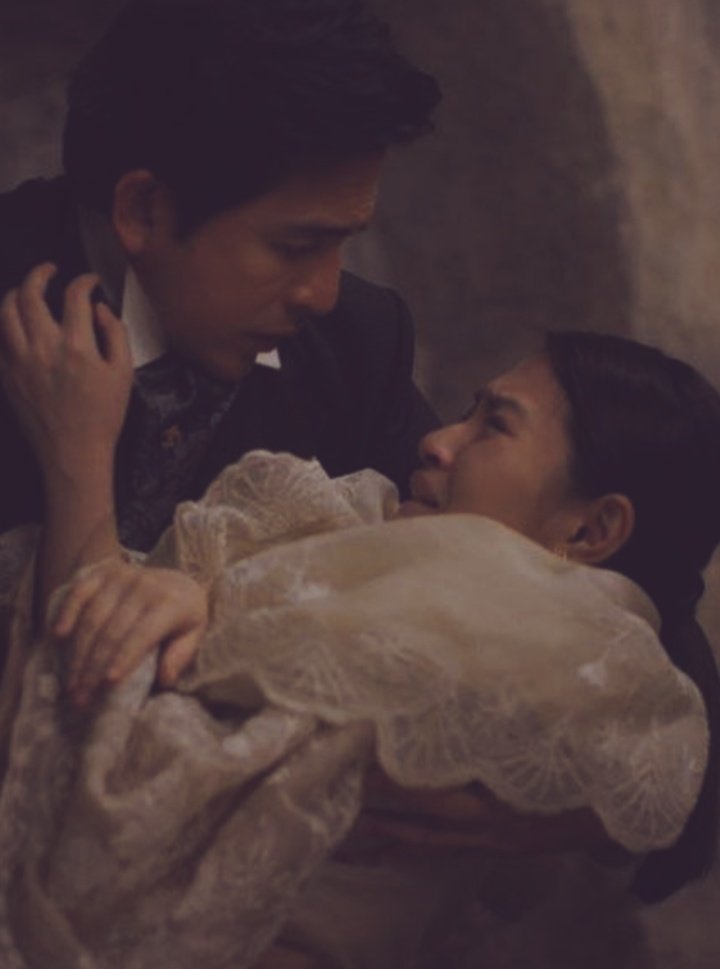 CrunchyDilis's tweet photo. "Hindi mo sya nailigtas" pero ikaw "niligtas ka nya"

Klay kahit sa huling saglit... Sana man lang inamin mo rin sa kanya lahat 😔

#MCIPasabog https://t.co/ocMkqdchyl