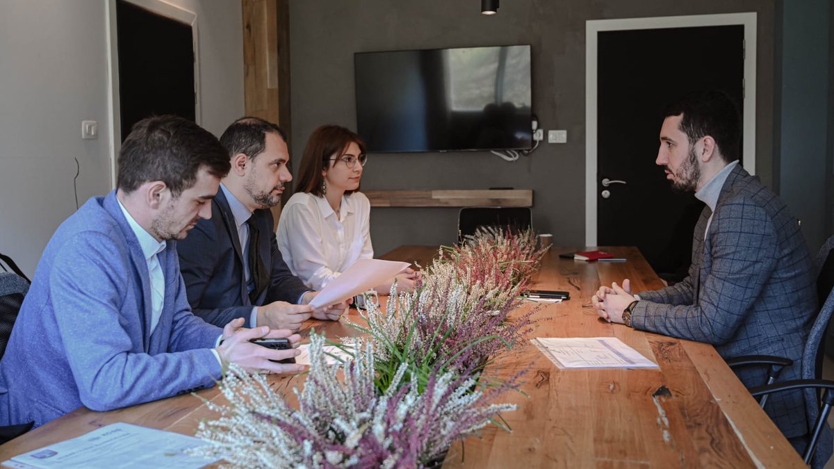KCSSQKSS's tweet photo. #KCSS and the municipality of #Kamenica sign a cooperation agreement to create the Community Forum for Public Interest (CFPI).
CFPI is an activity of #FIERC project implemented by #KCSS in partnership with @NSIMitrovica , funded by @AuswaertigesAmt. https://t.co/Whk3FbuOBN