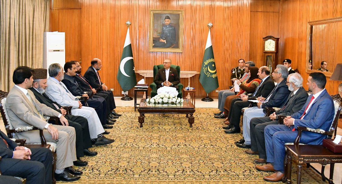 mateenbatamalo's tweet photo. A delegation of Kashmiri Leadership (APHC-AJK chapter ) led by Convenor Mr. Mahmood Ahmad Saghar met the President of Pakistan, Mr. Arif Alvi at Aiwan-e-Sadr in Islamabad, today. https://t.co/0yr8JQ8xqR