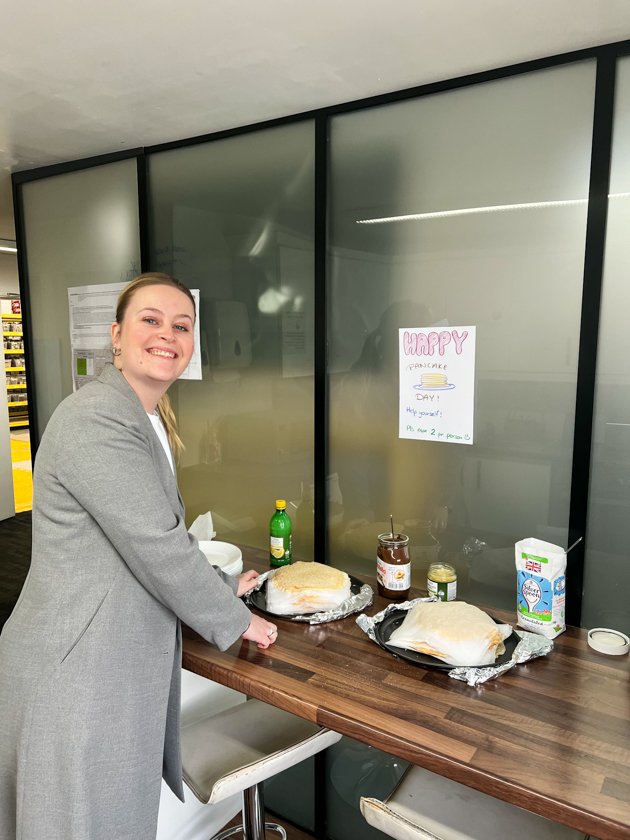 GatemasterLocks's tweet photo. Happy Pancake Day from Gatemaster! 🥞

What toppings will you be going for today?

The ultimate classic - sugar and lemon? 🍋
Or will you go rogue with apple sauce (which was requested here)? 🍏

#nationalpancakeday #company #employee #happypancakeday #shrovetuesday https://t.co/EoDNYHeYQe