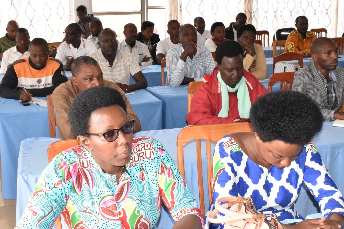CankuzoProvince's tweet photo. 1/n #Burundi: Les membres du #GSADR à @CankuzoProvince se sont réunis, ce mardi 21/2/023, au chef-lieu de cette province pour l'évaluation de la saison agricole A et préparation de la saison agricole B de cet année culturale 2022-2023. https://t.co/u4oG7JTgrm