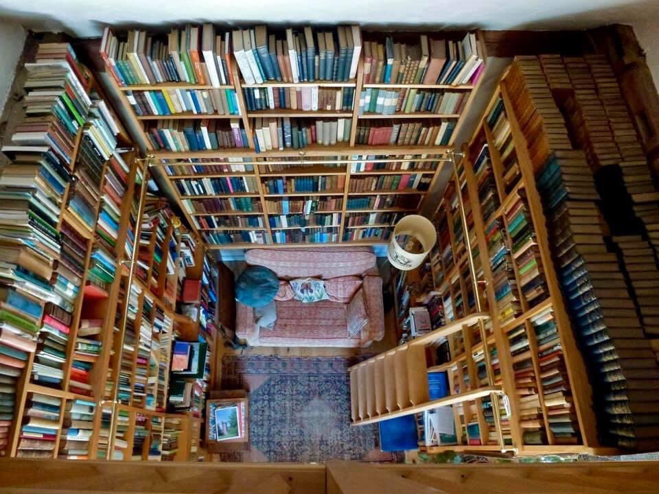 Paperbacks_Plus's tweet photo. “All the #reading she had done had given her a view of life that they had never seen.” ~Roald Dahl, Matilda @roald_dahl
Samuel Smith #Photography #Photo (https://t.co/Nk0g6bg6Vk)
#usedbookstore #perspective #life #privatelibrary #sanctuary #storyteller #bookseller #booklover https://t.co/xUqUEUYpy0