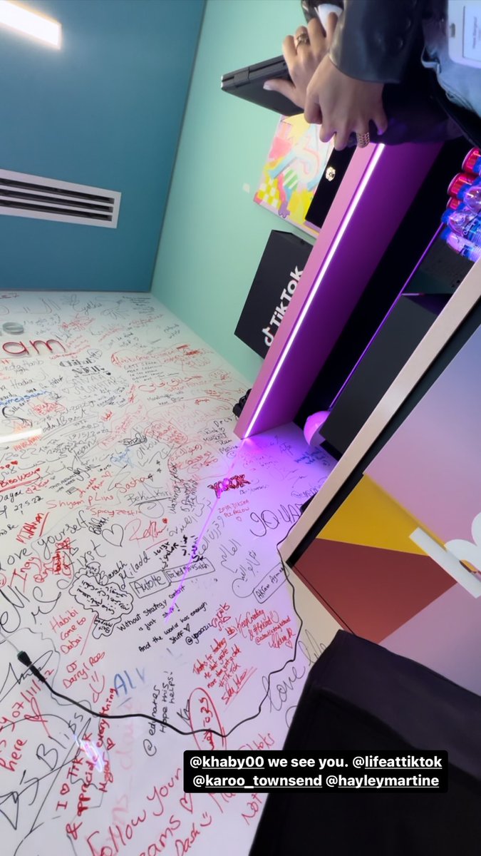 thatdesh's tweet photo. Fun meeting my @TikTokMENA colleagues today with @hayleymartine at HQ. 💜 BTS of our creator room. We see you @KhabyLame ✊🏾#lifeattiktok https://t.co/FgGIqeP6Dc