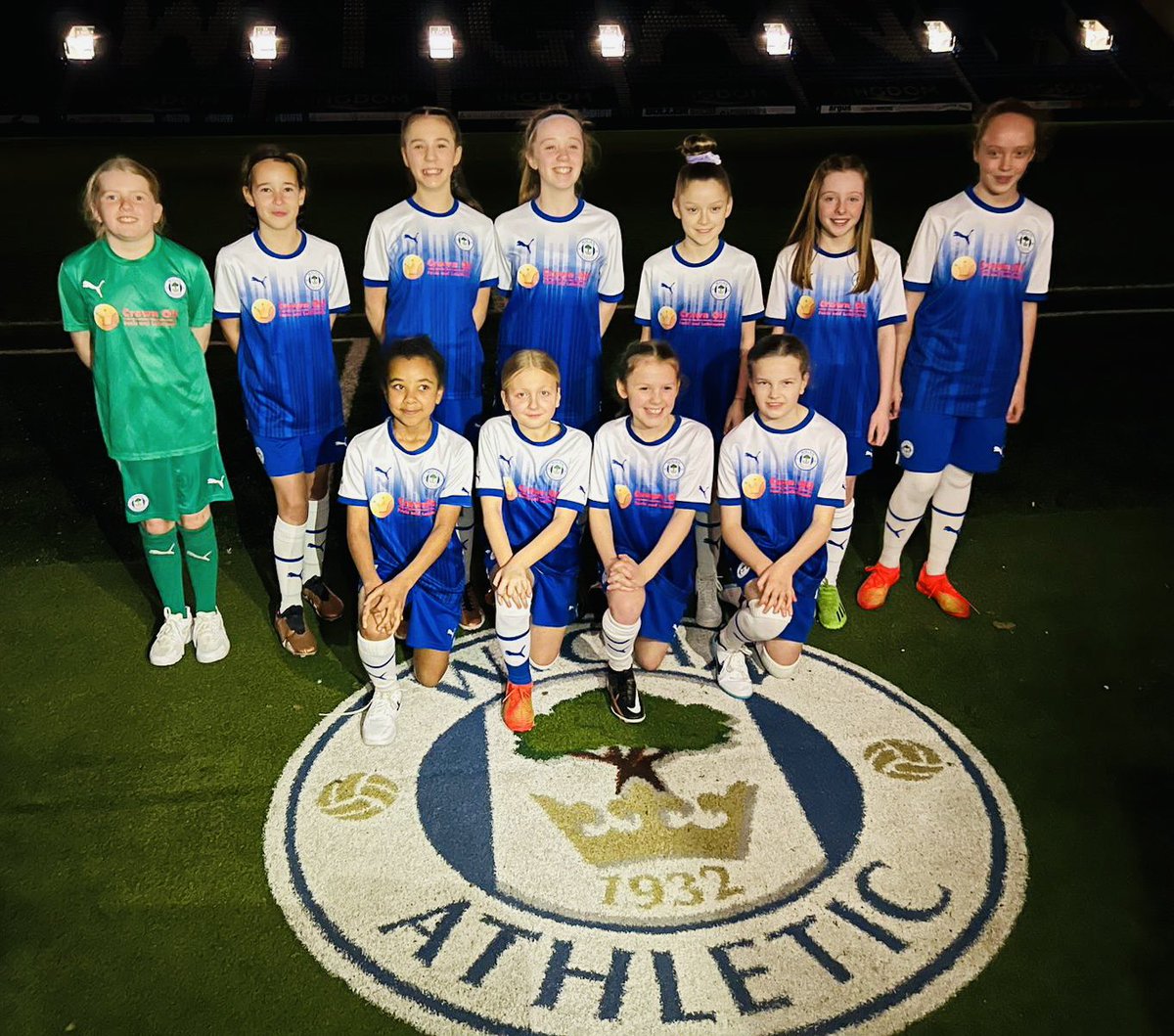 Our talented u11s went to the DW Stadium last night for team &amp; indvidual photos📸#UpTheLadyTics <a href="/wigan_lfc/">Wigan Athletic LFC</a> <a href="/LaticsOfficial/">Wigan Athletic</a> Big thanks to our sponsor this season <a href="/CrownOilEnviro/">Crown Environmental</a>