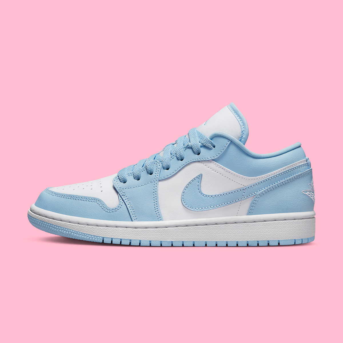 houseofheat's tweet photo. The Air Jordan 1 Low “Ice Blue” Releases March 10 ❄️

DETAILS: https://t.co/NaqcDYkJn8 https://t.co/BErpNNLT6O