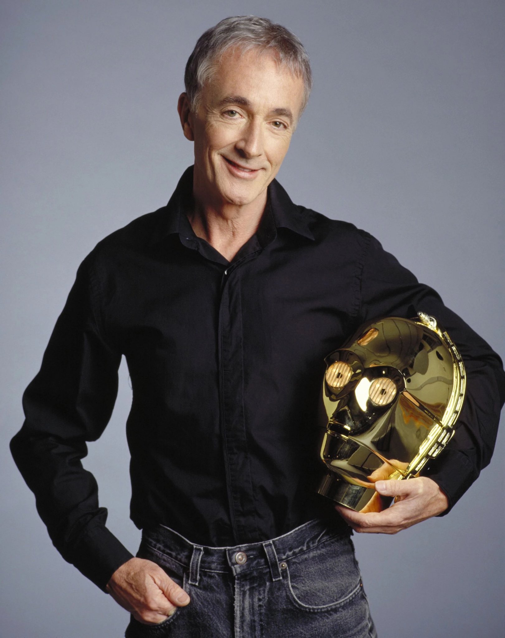 Happy 77th bday to Anthony Daniels! Forever C-3po 