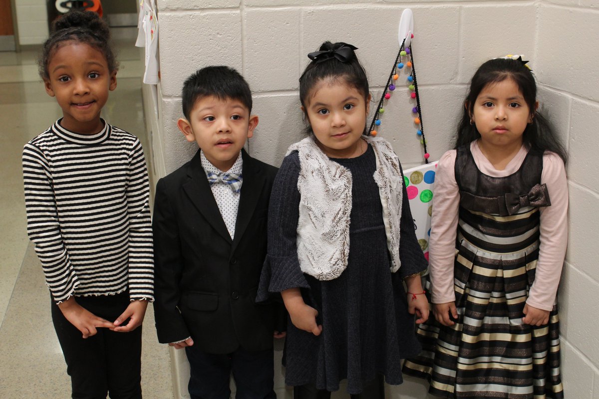 FsiaMedia's tweet photo. Today started off our Black History Spirit week with Black Excellence - Dress Your Best! Don't forget tomorrow is Wakanda Wednesday - Dress in your Black Panther attire or wear black to honor the Black Panthers. @GCSS_FS @FSIAprincipal https://t.co/AoMAKpGIVe