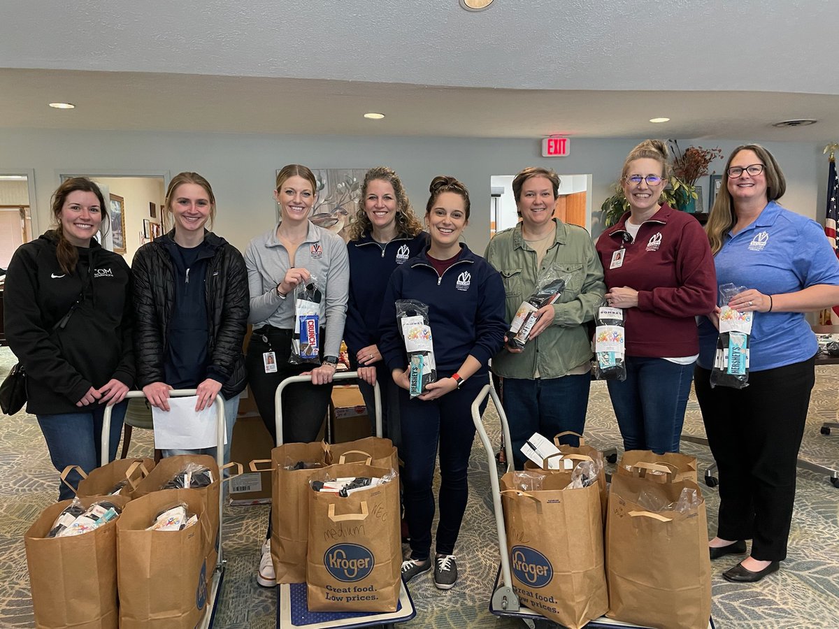 vcomvirginia's tweet photo. Last week, our Student Services staff took time out of their office retreat to volunteer for the Warm Hearth Foundation where they distributed socks and candy to residents in the assisted living apartment complex. #VCOMDOingGood #VCOMOutreach https://t.co/7u7N2HCwi9