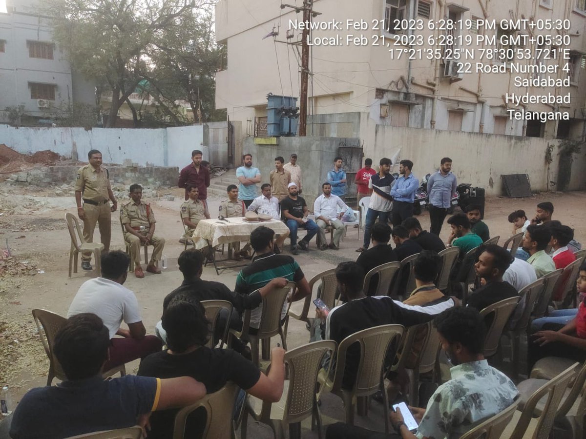 Today SI Hari Krishna Reddy, SI Ravi Kumar of PS saidabad performed community policing at  Lokayuktha Colony Park along with PS staff explained about cyber crime, dail 100, she team, Eve teasing etc.,
