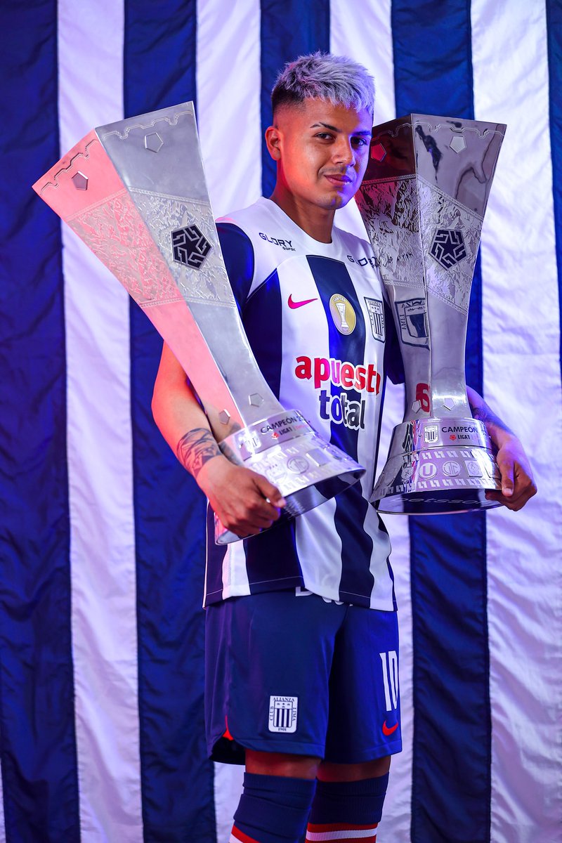 ClubALoficial's tweet photo. ¡𝗕𝗨𝗘𝗡𝗢𝗦 𝗗𝗜́𝗔𝗦, 𝗕𝗜𝗖𝗔𝗠𝗣𝗘𝗢𝗡𝗘𝗦!🏆🏆

¡Tengan un buen martes! 👂🏾👀

#PorElTri
#AlianzaBicampeón https://t.co/iKU9cjxXtJ
