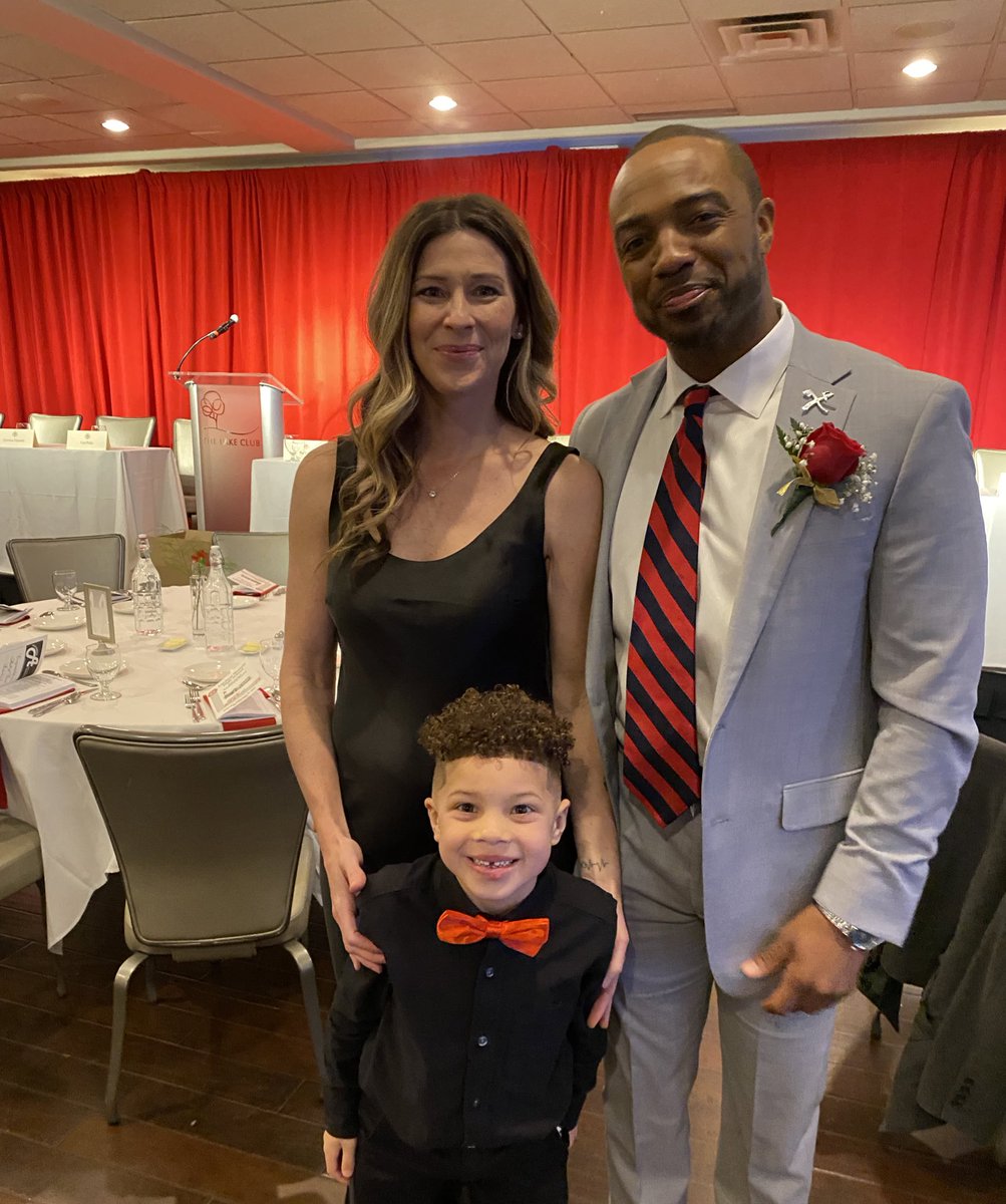 DJKoulianos_'s tweet photo. Proud to be inducted into the @MooneyFamily Hall of Fame. Unforgettable weekend with friends and family. https://t.co/iCaJ8RDElV