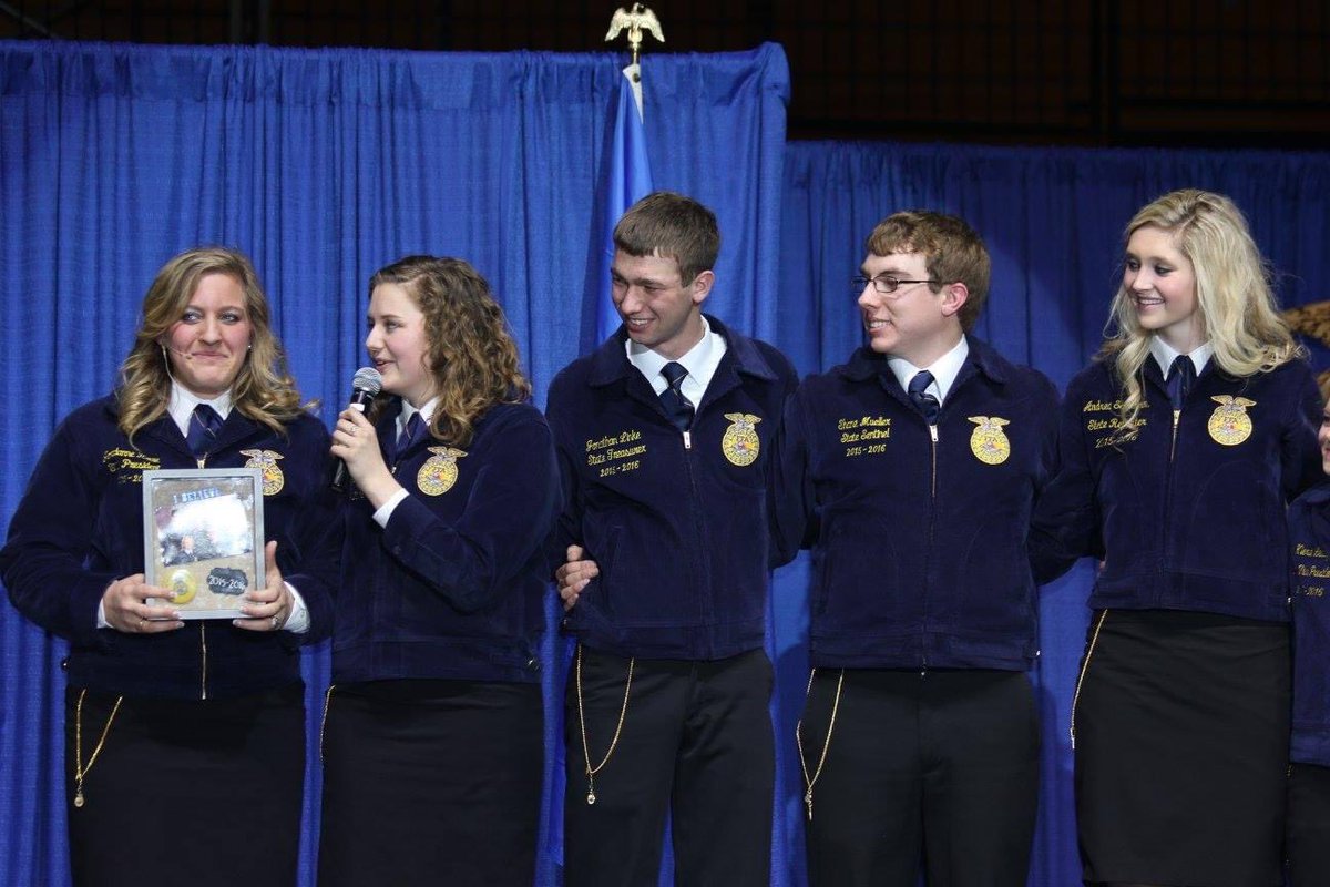 JordanneHowe's tweet photo. Happy National FFA Week💙💛
Here’s a a throwback from my time as an FFA State Officer - so many experiences and memories to look back on and an organization that gave me some of my best friends! #NationalFFAWeek #NKFFA https://t.co/lcNKrT07nR