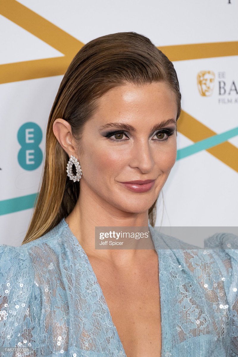 Smiling Rocks tweet media