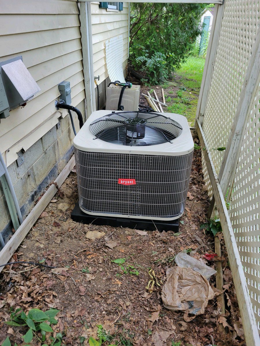 Carpenter_614's tweet photo. A sneak peak at some of our recent projects for our valued customers! 
Furnace season is still here but remember it is never too early to get a head start on AC season before the summer madness hits. Make sure to call us for ALL your HVAC, Electrical, and Plumbing needs! @Bcarp3 https://t.co/w4URI2ce1u