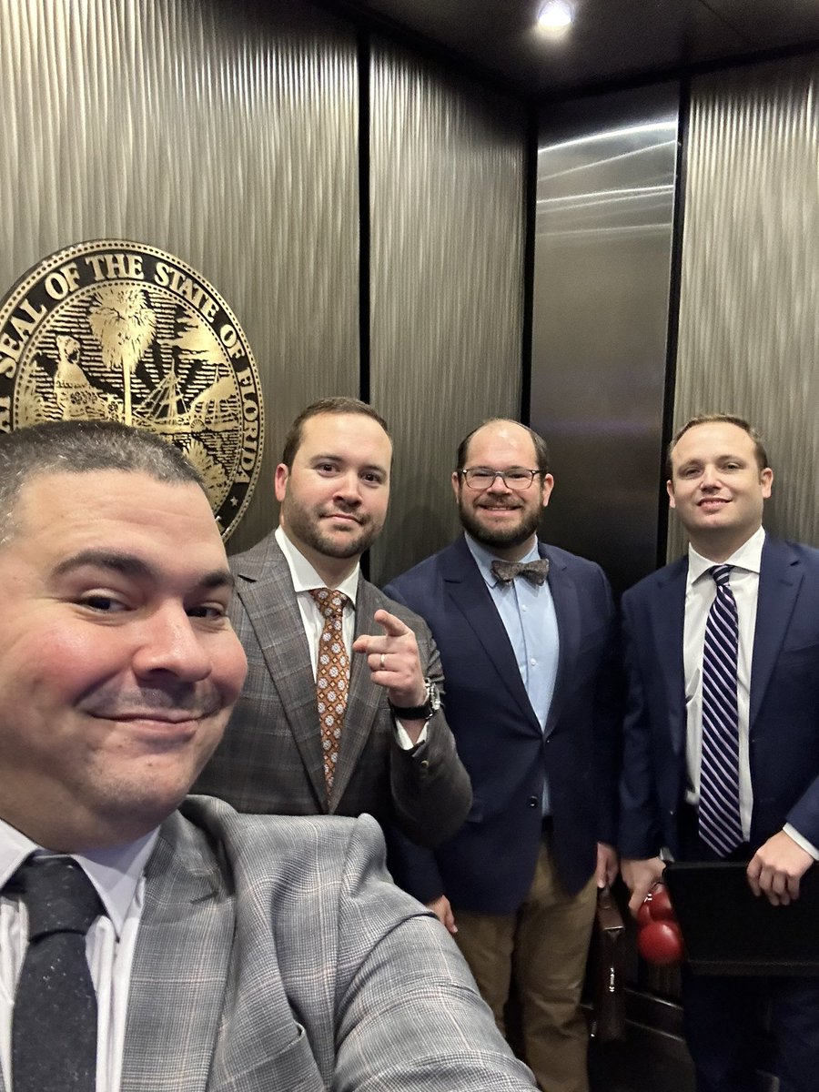 Danmartinez305's tweet photo. When @AFPFlorida is in the building good things happen (maybe) @SkylarZander @DerickT_ @ChrisStranburg #FreedomTours #FlaPol https://t.co/l5vmNHM9WC