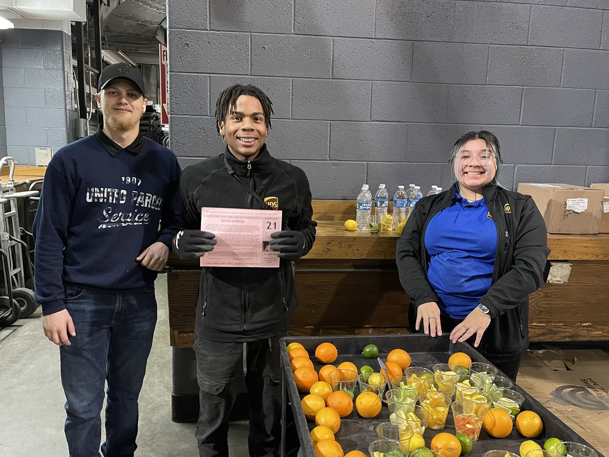 okc_preload's tweet photo. Everyone on top the #PCM game today great job #OKC #Preload #StretchKings #HydrationStation #UPS https://t.co/QpAULC8FcN