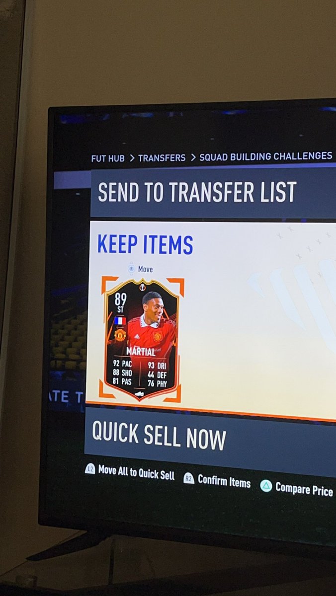 dxinhooo's tweet photo. @SAF_gg 88x6 cuz I’m redlisted 
Everyone is tradeable except martial https://t.co/Df9D7uzQpo