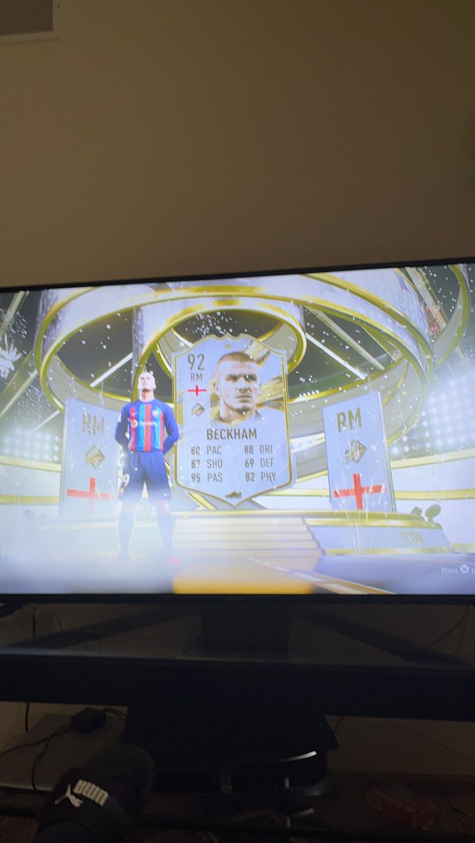 dxinhooo's tweet photo. @SAF_gg 88x6 cuz I’m redlisted 
Everyone is tradeable except martial https://t.co/Df9D7uzQpo
