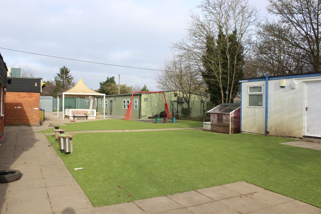 Harford_Manor's tweet photo. Over the half term, we have had our primary playground Astroturfed. https://t.co/1MpRpeN4Y9
