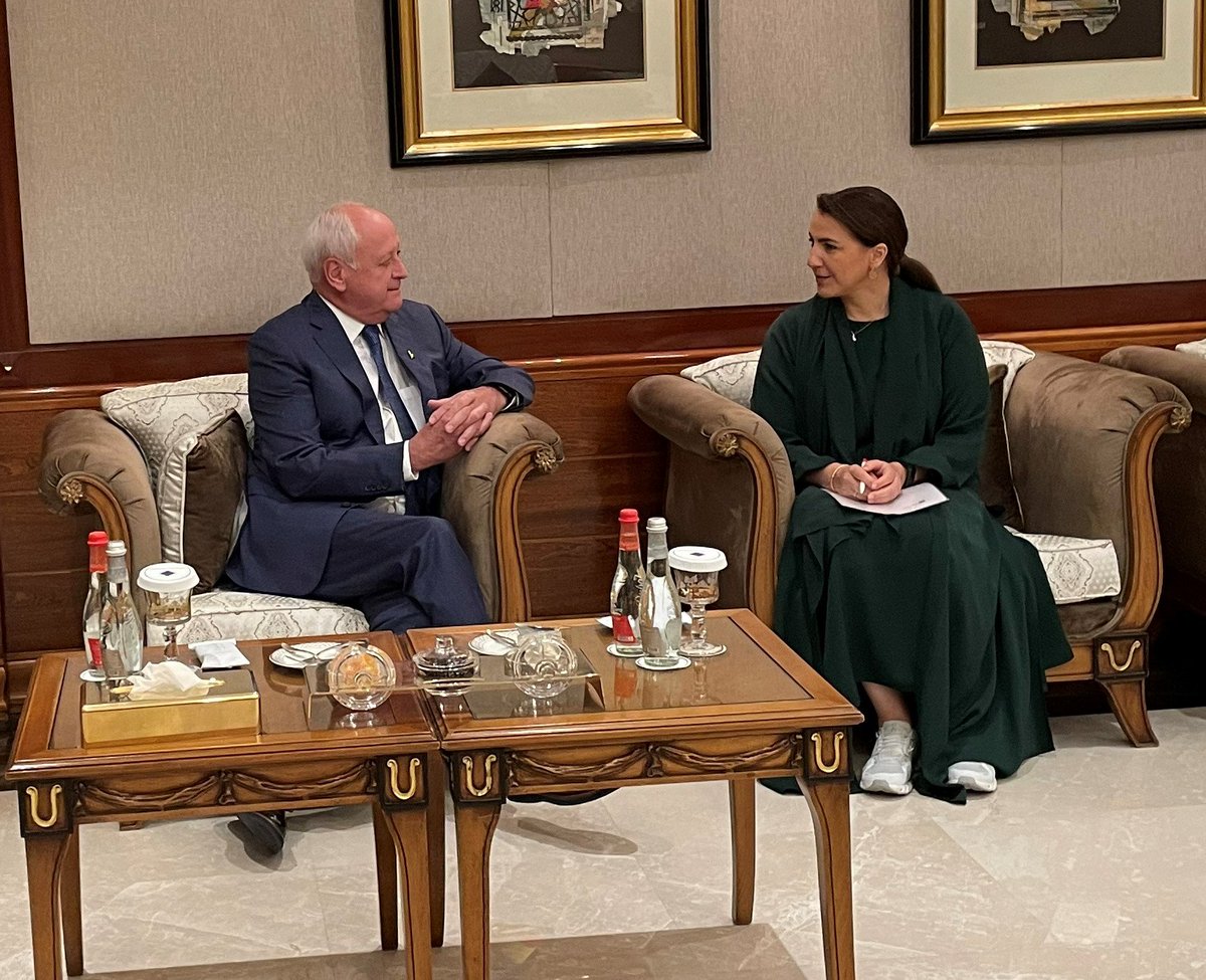 Yesterday the #Saskatchewan delegation met with UAE Minister of Climate Change and Environment <a href="/mariammalmheiri/">Mariam Almheiri | مريم المهيري</a> to continue collaboration on sustainable energy initiatives in the leadup to this fall's #COP28 summit. 

#ThinkSask #SaskinUAE <a href="/CanUAEBusiness/">Canada-UAE Business Council</a> <a href="/CanadainUAE/">Canada in the UAE</a>