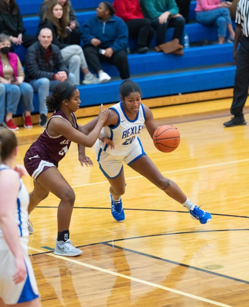 ⛹️‍♀️ Our Bexley girl's basketball team will play Bloom Carroll in the District Semifinals game on 2/22 at Central Crossing HS at 7:30 p.m.! They are in Division II, Region 8/Central 2, and you can purchase tickets online at ohsaa.org/tickets. #BexleyCitySchools