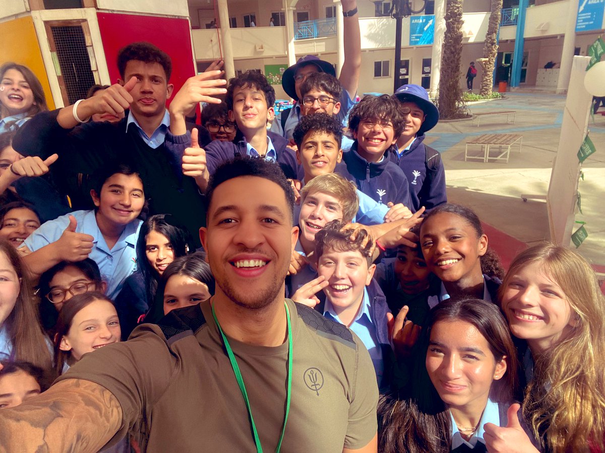 Unbelievable day in Saudi, visiting <a href="/BISRAHSenior/">Al Hamra Senior School at BISR</a>. 
This was extremely busy with over 1500 students on site ranging from 3yrs - 18 yrs old. Al Hamra is almost 40 years old and one of 5, BISR schools here in Riyadh. 🇸🇦 

Thank you <a href="/bisriyadh/">British Intl School Riyadh 🇬🇧</a> 

#Day2 #SaudiArabiatour <a href="/SeanWellness/">Sean Anthony Health & Wellness</a>