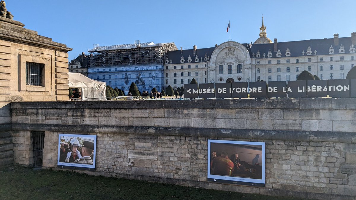 lmtproduction's tweet photo. @PompiersParis @Gouv_mili_Paris @prefpolice @armeedeterre Très belle exposition dans un cadre magnifique 👍🏻📸☀️ https://t.co/e6QXuWmlhQ