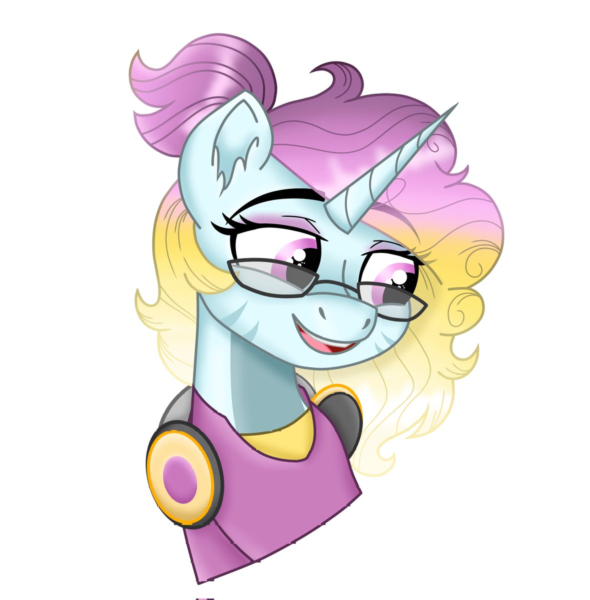 KimoraBrown30's tweet photo. My second PonyTown OC out of 5 main others, CottonButt. Cake lover, blep 24/7 and snack time.
#mlpart #mlplayer #mlpfim #MLP #mlpoc #art #ArtistOnTwitter #digitalart #ponytown #ponytowngame https://t.co/xZy10jm3Cp