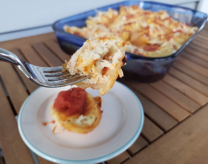 honestandtruly's tweet image. Who needs the perfect simple comfort food recipe? These easy cheesy stuffed shells are a family favorite &amp;gt;&amp;gt; honestandtruly.com/cheesy-stuffed… #italianfood #stuffedshells #pasta #easyrecipes #kidfriendly #cooking101 #weeknightdinners #makeahead