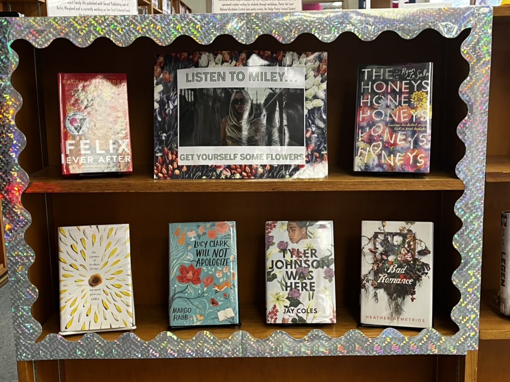 bluebirdlibrary's tweet image. new display energy at the #bluebirdlibrary so come and see what we’ve for for you - some awesome new books and some classic favorites! thanks to my #bcpslms @BCPSLMP @BCPS_LMPET colleagues for the inspo!