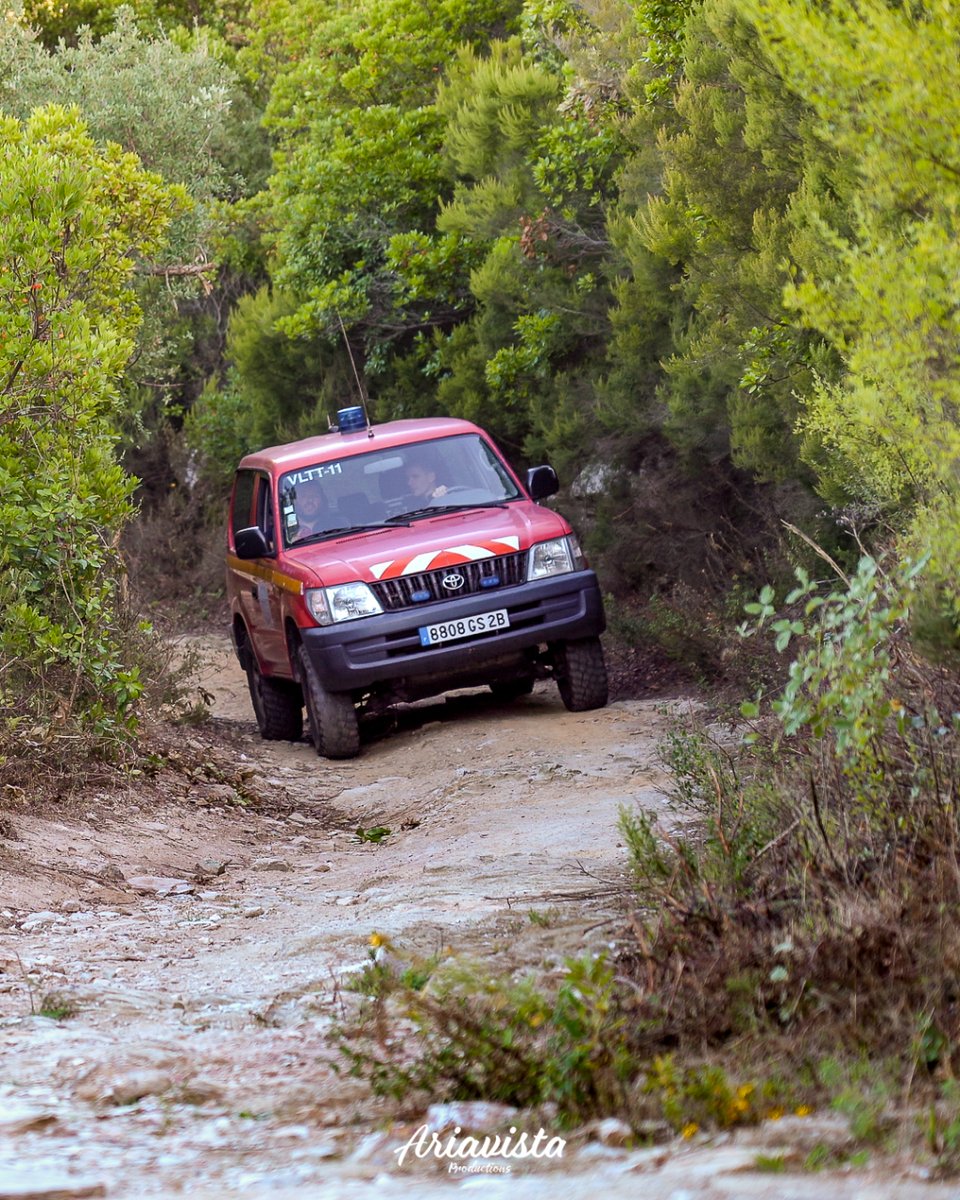 ariavista's tweet image. Sur le terrain avec @sis_2b pour un exercice d&apos;expérimentation du projet SAFERS.

#ariavista #sis2b #sapeurspompiers #pompiers #safers #feudeforet #spenghjifochi #firefighters #VLTT #4x4 #toyota #corse #corsica #hautecorse #furiani #bastia