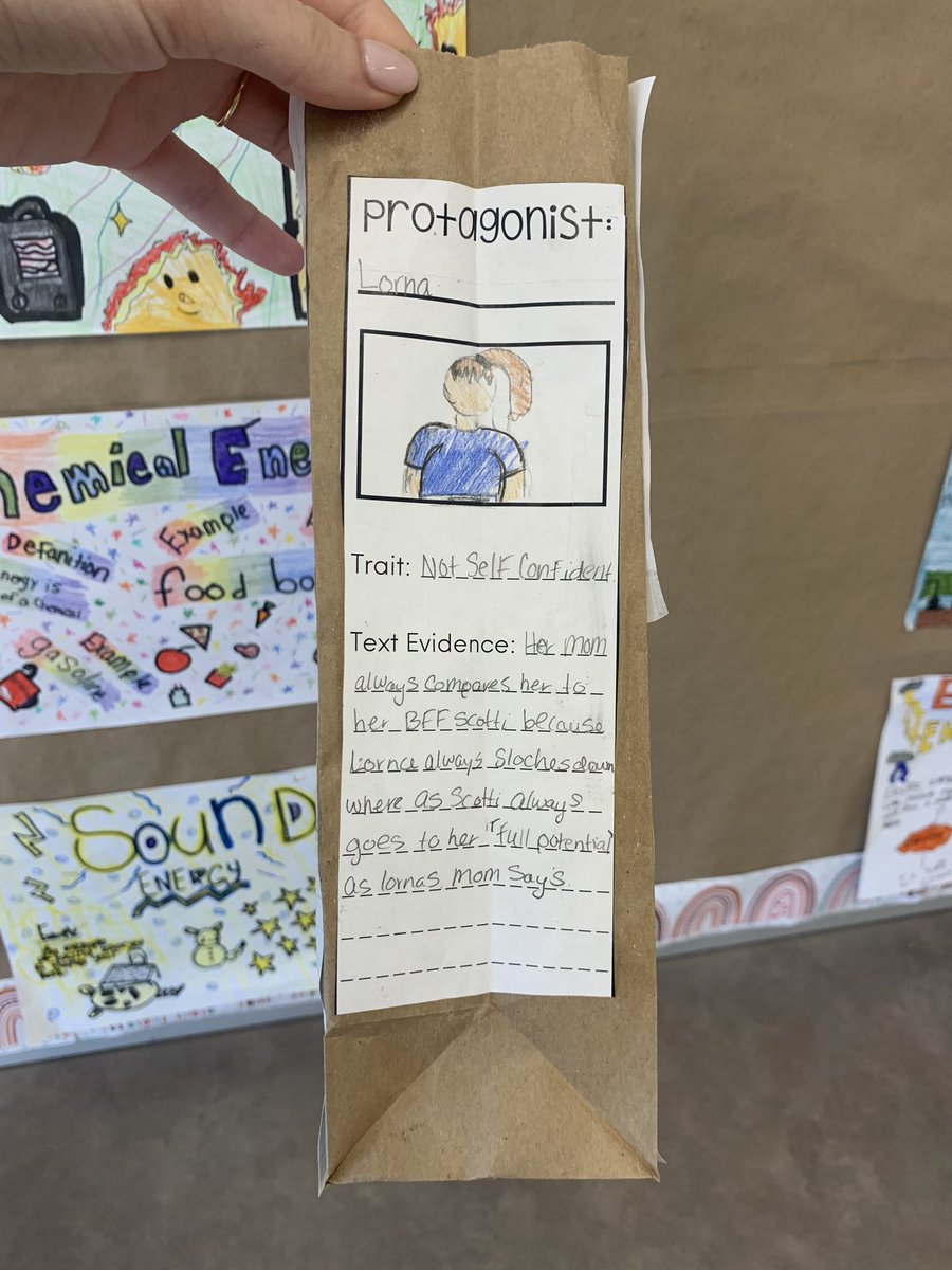 msamaral_a's tweet photo. Look how great these Book in a Bag, Book Reports reports turned out! Excellent job, Grade 5’s! 👏🏻@StJoesActon https://t.co/W4zJM9F36F