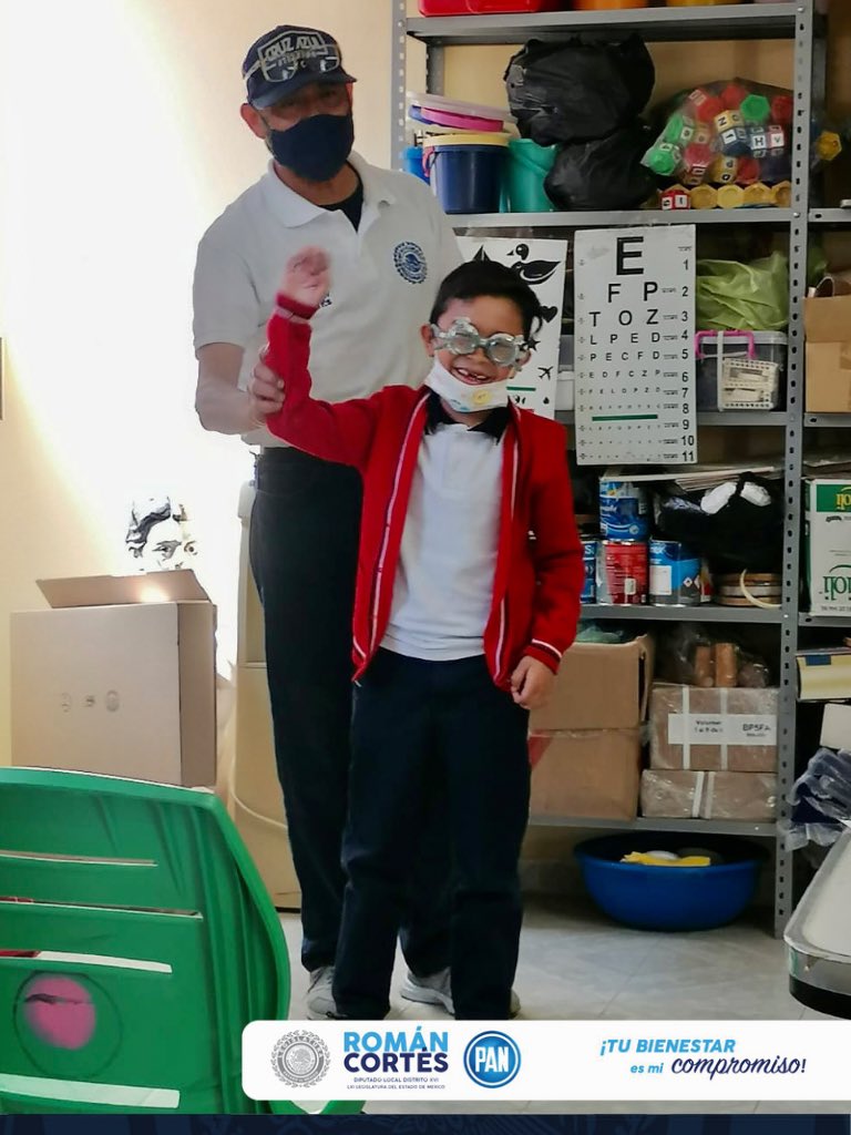 RomanCortes_Mx's tweet photo. Porque nuestro niños de #Atizapan merecen lo mejor, llevamos nuestra #JornadaVisual a la Escuela Primaria Gral. Ignacio Zaragoza. Con exámenes de la vista, recomendaciones y lentes de calidad accesibles para todos ellos, procuramos de su salud. https://t.co/IjRcuDKMY7