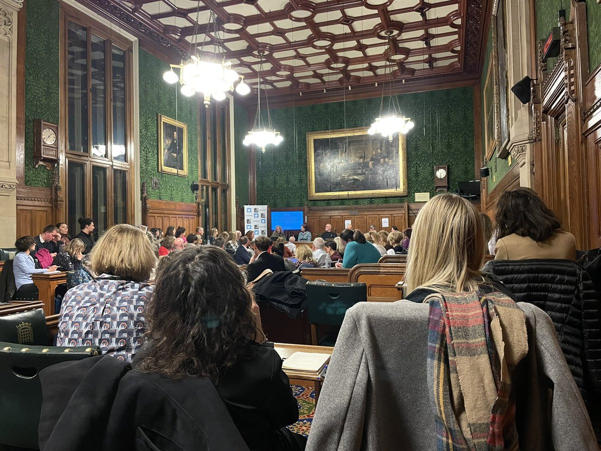 A pleasure to be at #APDAWG’s #UKRescue event this evening to hear from so many fantastic frontline rescue charities that are picking up the pieces of the #CostOfLiving crisis and reckless #pandemicpuppy buying. This is a sector on the brink and they need our help 🐶🐱