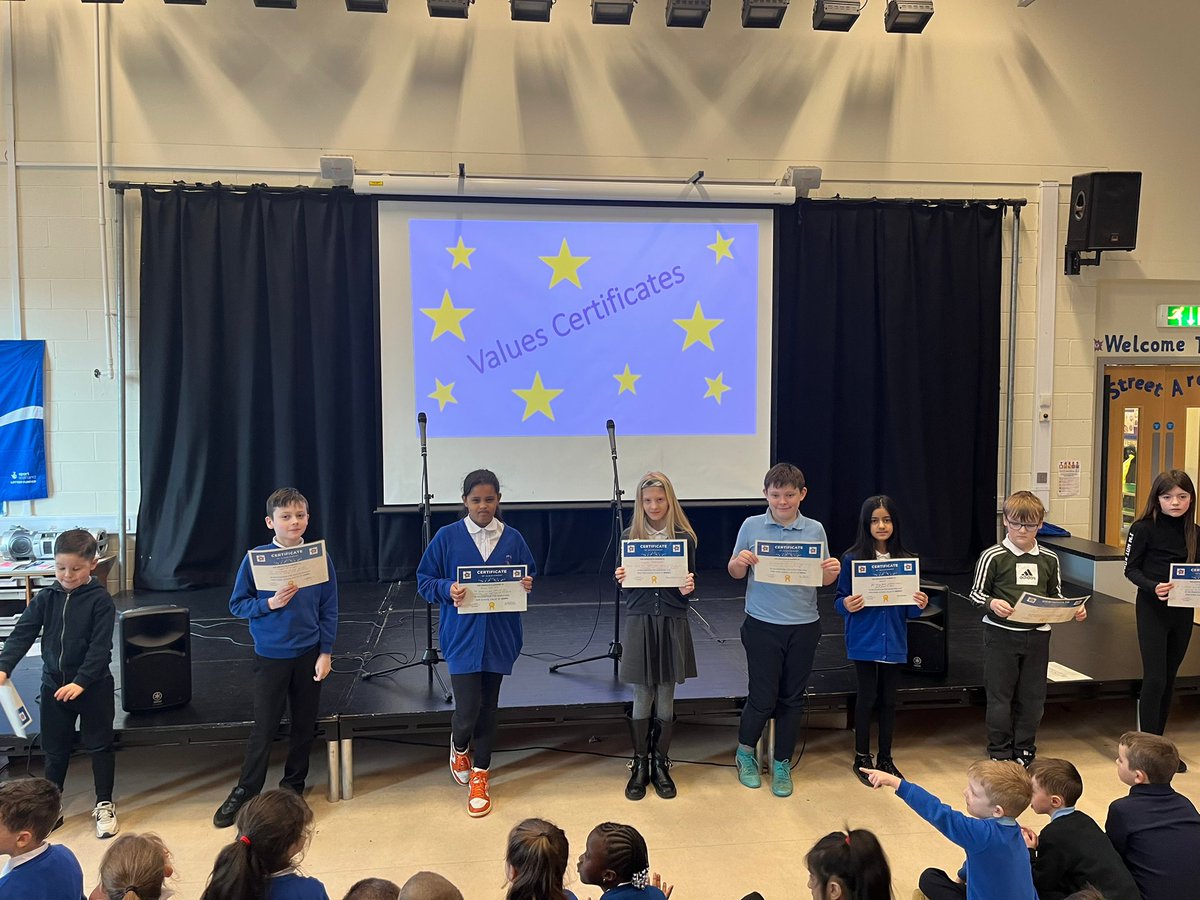 PirieParkPS's tweet image. Some very proud children were presented with values certificates at assembly this morning. Keep on living those values and being a ‘values hero’ 🤩👏🏼😃