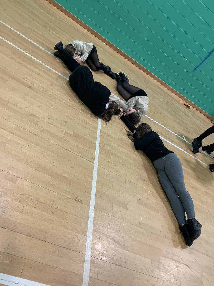 Mrs Hamilton tweet media