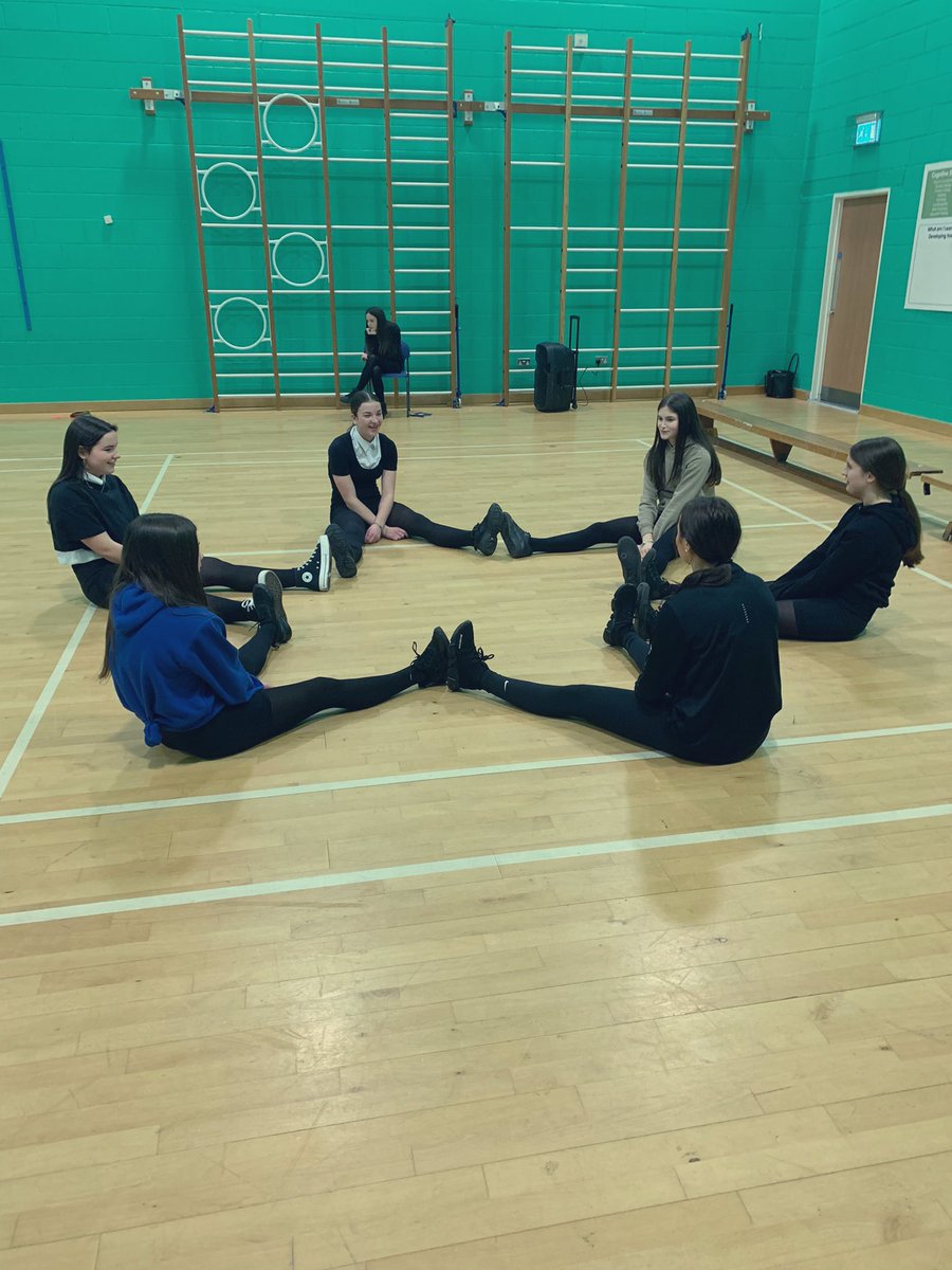 Mrs Hamilton tweet media