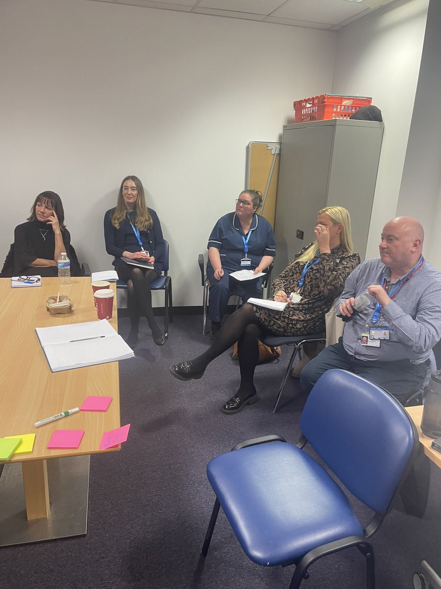 Huge thank you to all our health &amp; social care partners who have been part of our workshop to streamline our discharge process for patients #teamwork #partnership #nhsimprovements things suddenly feel achievable 👍🏻<a href="/KnowsleyCouncil/">Knowsley Council</a> <a href="/sthelenscouncil/">St Helens Borough Council</a> <a href="/LSCPinfo/">LiverpoolSocialCare</a> <a href="/HaltonBC/">Halton Council</a>  @sthknhs