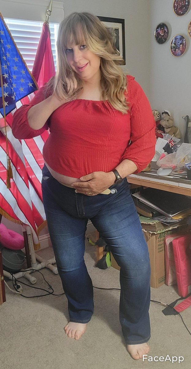 VickieLynn355's tweet photo. The life of a #crossdresser can be limited
#crossdressing is a passion to be as #feminine as one can attract others
My main purpose when I #crossdress is to be one of the girls
Be they #bi #polyamore or #lesbian I just love the #female form & hope they feel attracted to me💝💖 https://t.co/DAefTitvJw